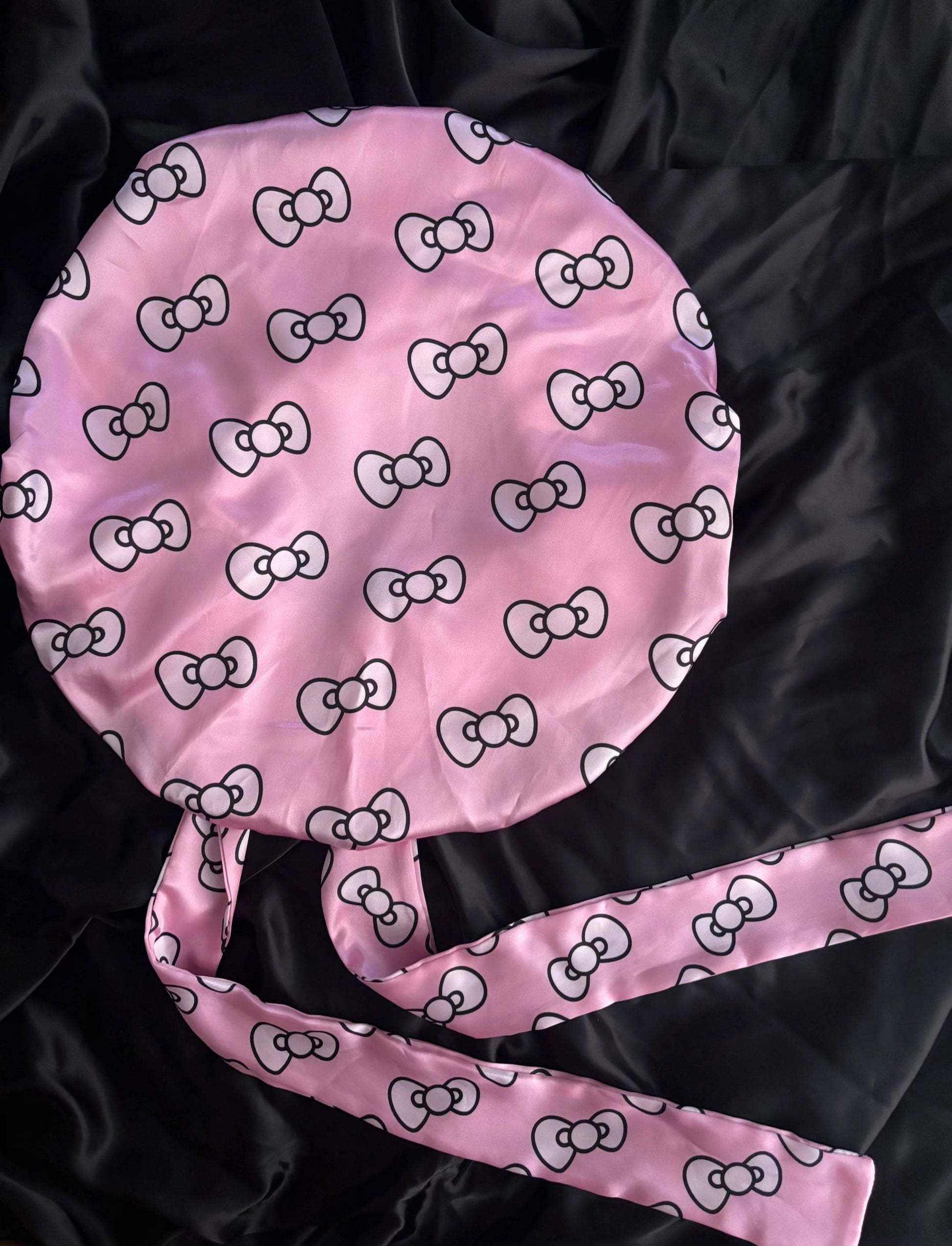 HK Kitty Bonnet Set